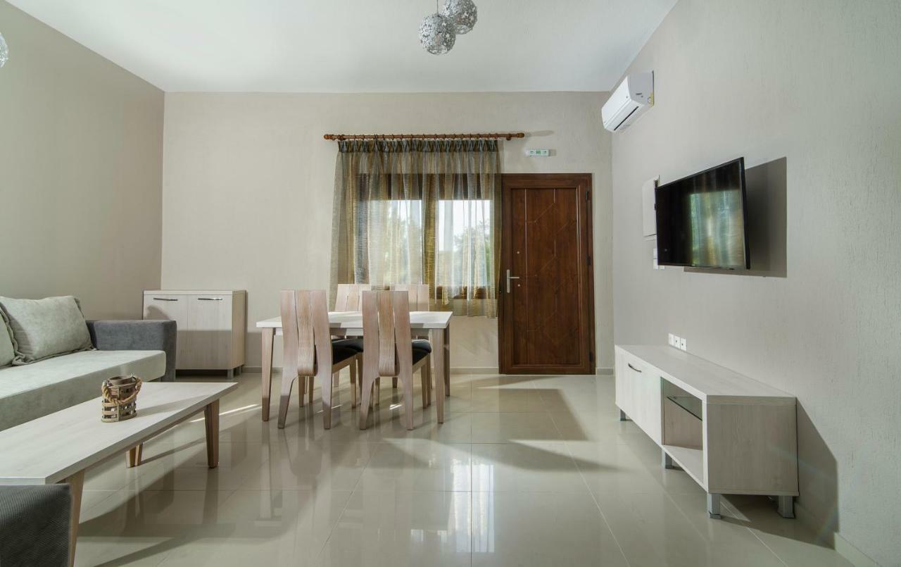 Luxury Apartments Marianna Неос Мармарас Екстериор снимка