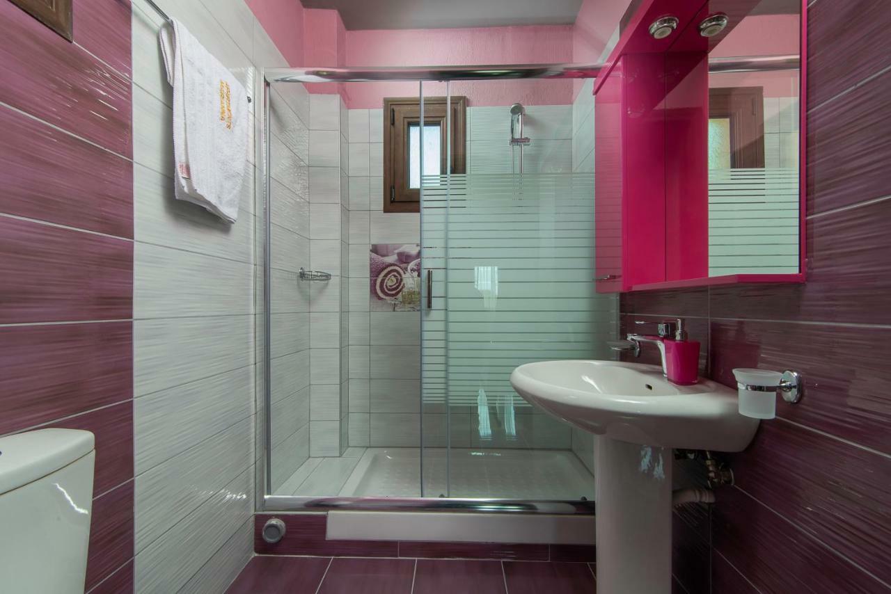 Luxury Apartments Marianna Неос Мармарас Екстериор снимка