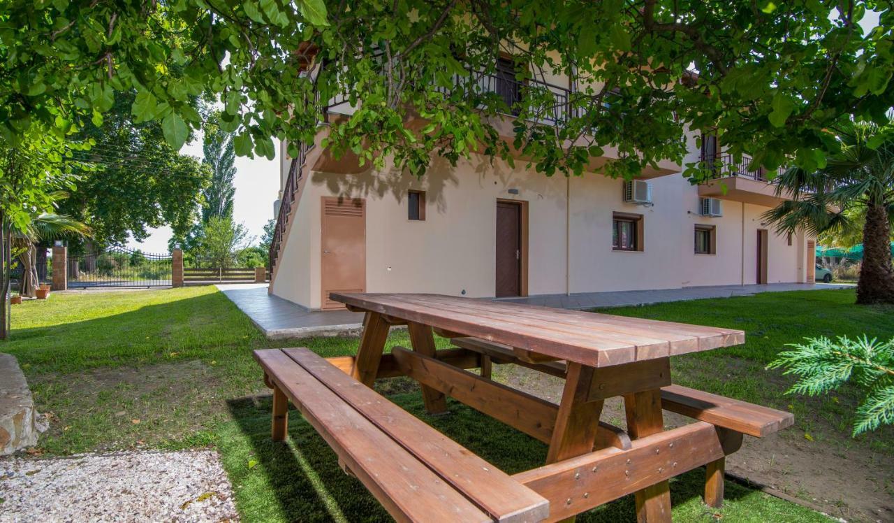Luxury Apartments Marianna Неос Мармарас Екстериор снимка
