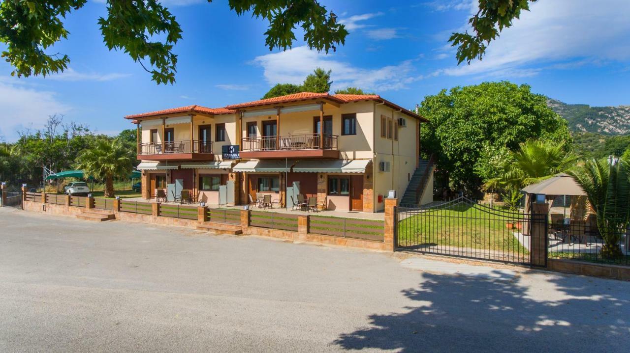 Luxury Apartments Marianna Неос Мармарас Екстериор снимка