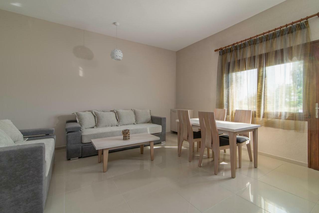 Luxury Apartments Marianna Неос Мармарас Екстериор снимка